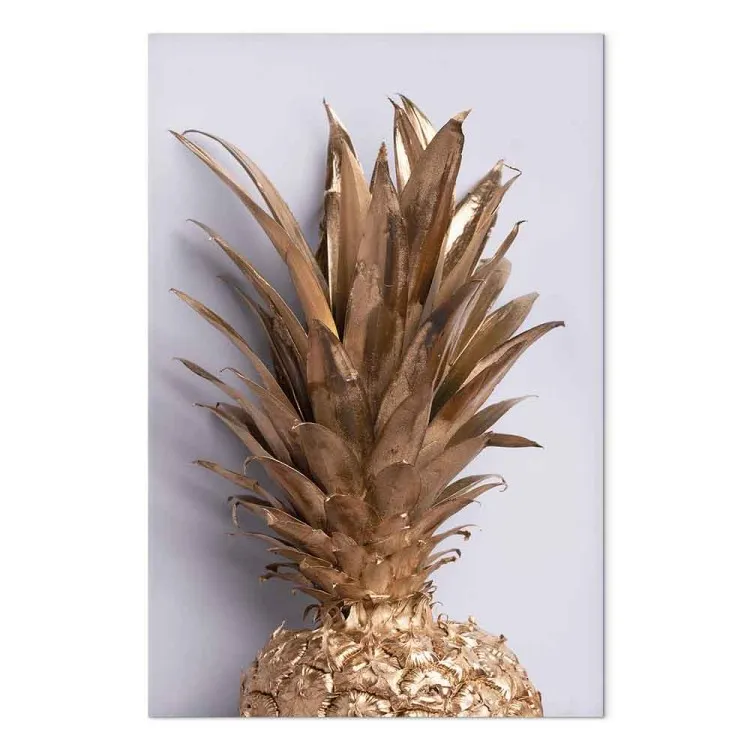 Fruta dorada (1 pieza) vertical - bodegón de piña dorada