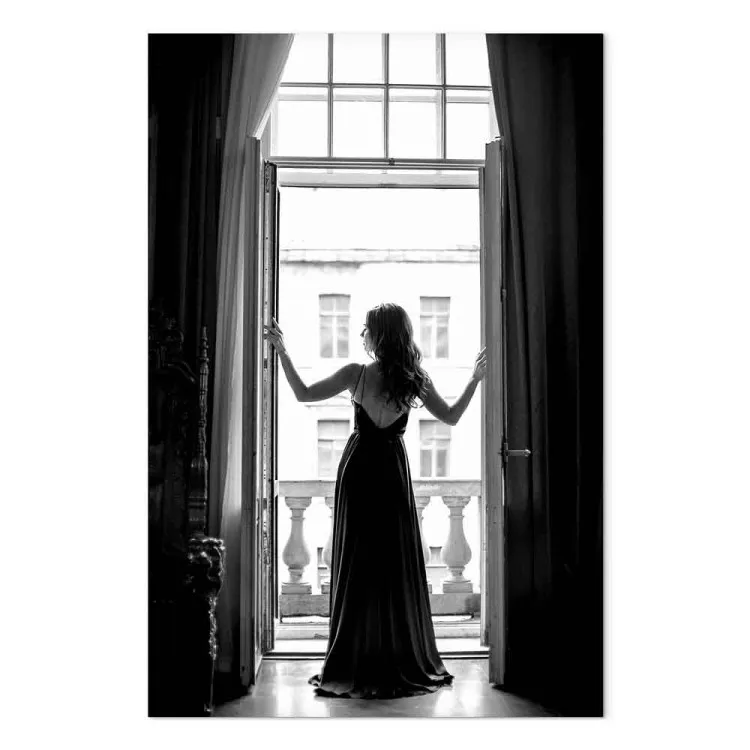 Mujer en la ventana - foto en blanco y negro con la silueta de mujer