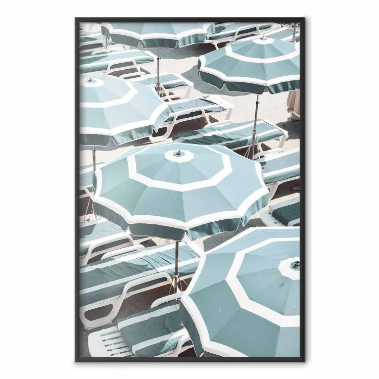 Sombrillas turquesas - playa tumbonas